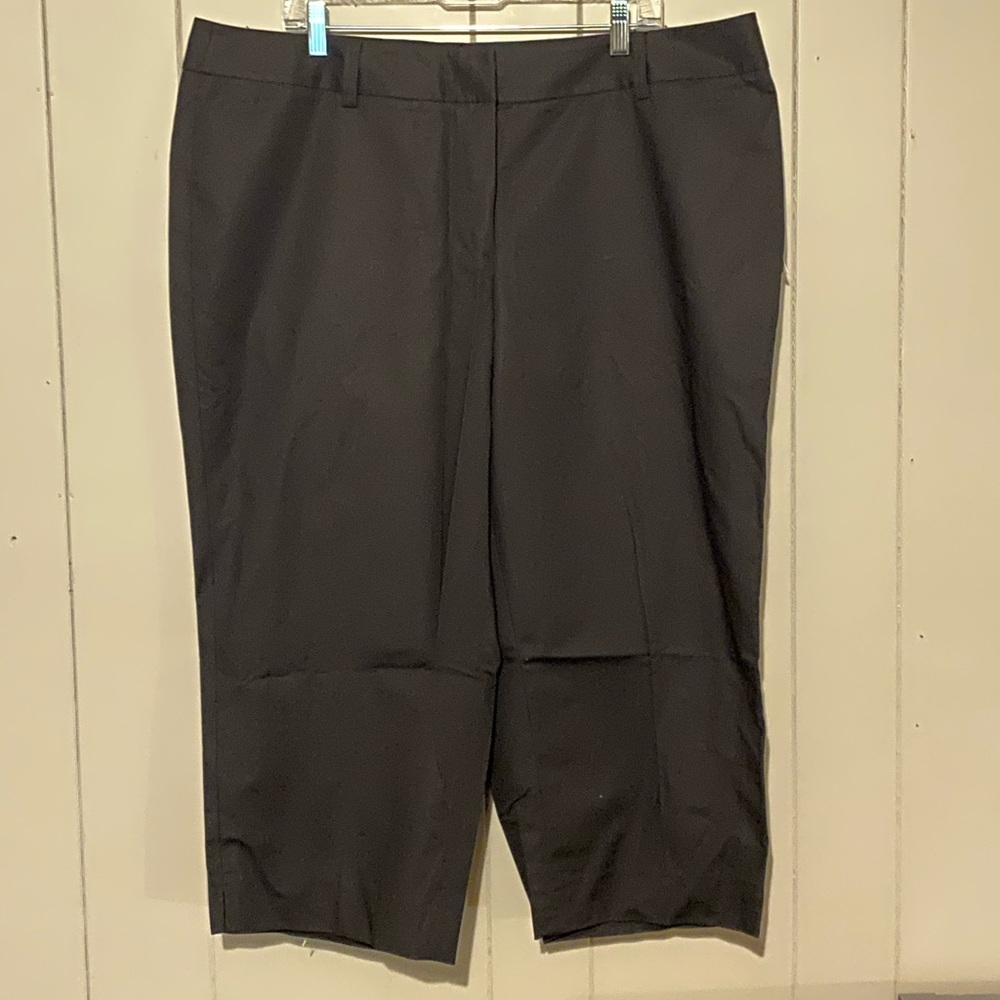 NWT Black Rafaella Woman Dress Capris